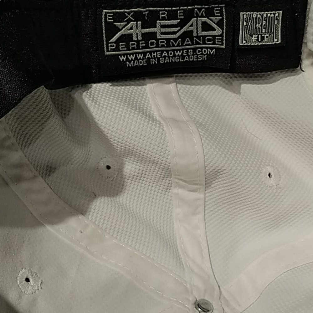 women's hat - Picture 2 of 3